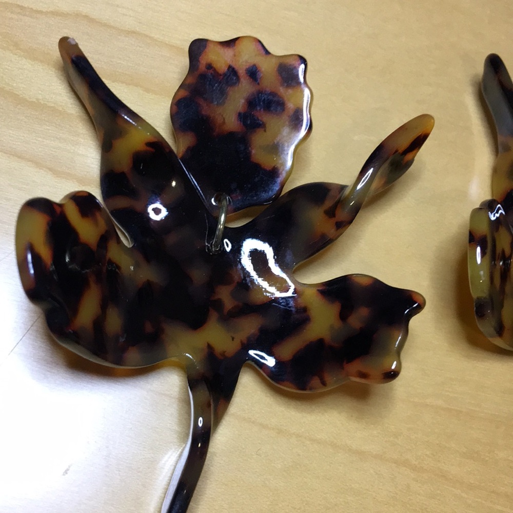 Tortoise Shell Statement Paper Lily Earrings, Lig… - image 2